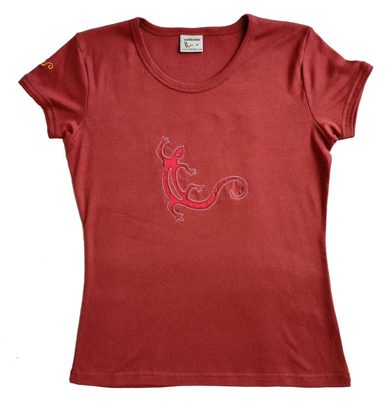 T-shirt Sambalou - modèle femme - col rond - couelur rouge ocre - coton biologique de super qualité - sérigraphie , marque belge - motif salamandre brodé